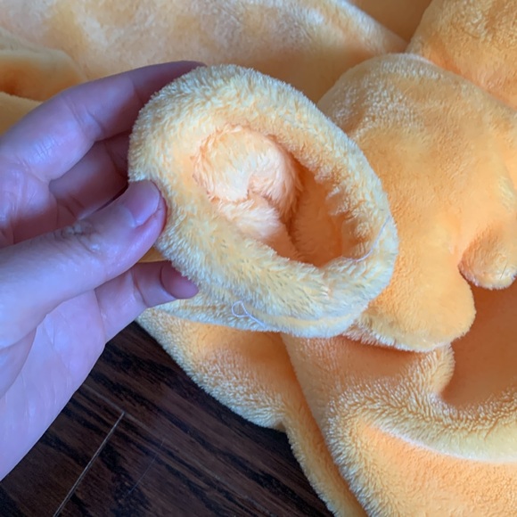 Super soft and fluffy yellow duckling costume 2T - Picture 9 of 11